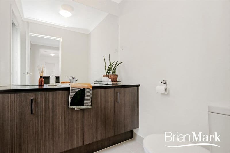 12/33 Baird Avenue, Werribee - Thumbnail 3