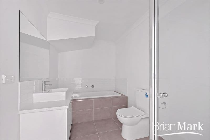 4/20 Dutruc Street, Randwick, Wyndham Vale - Thumbnail 3
