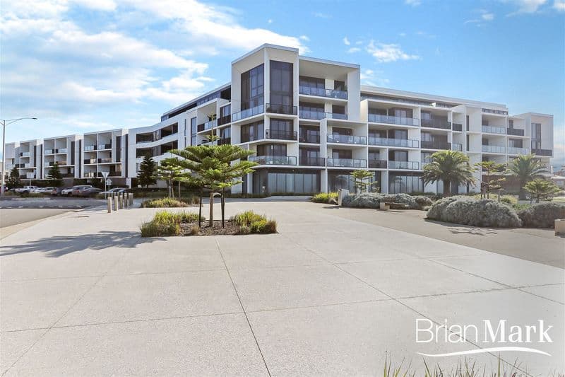 129/33 Quay Boulevard, Werribee South - Image 1