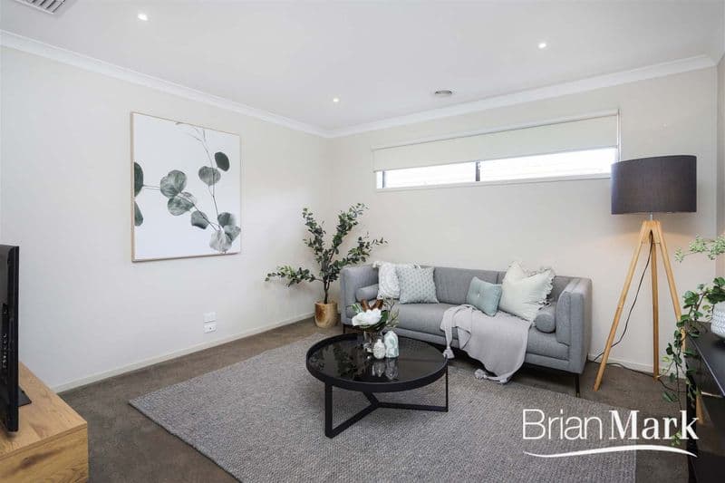2/29 Dudley  Street, Coogee, Manor Lakes - Thumbnail 2