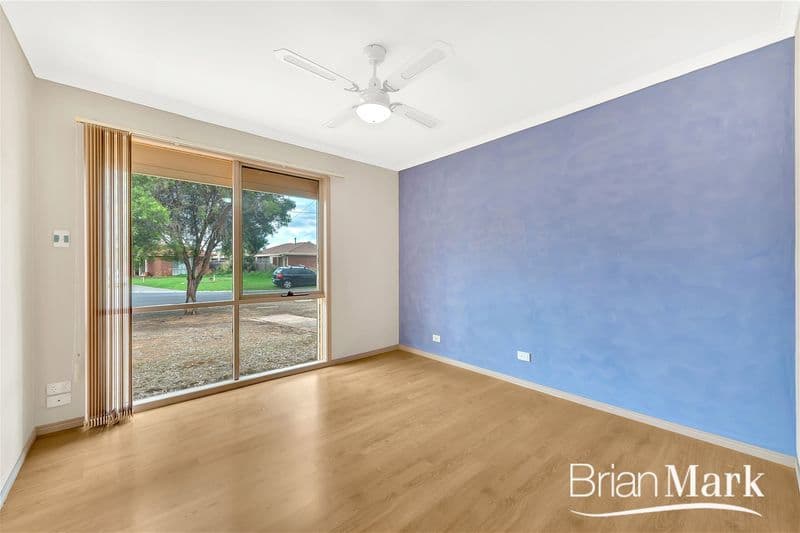 7/17A Poate Road, Centennial Park, Werribee - Thumbnail 8
