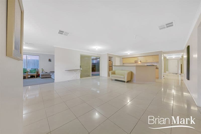 15 Twilight Place, Tarneit - Thumbnail 4