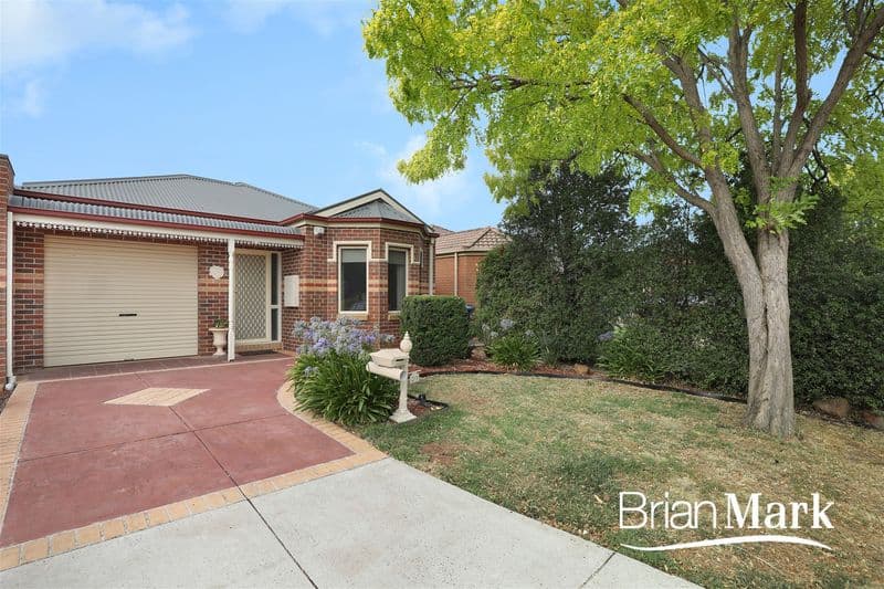 2/3 Hayley Street, Hoppers Crossing - Image 1