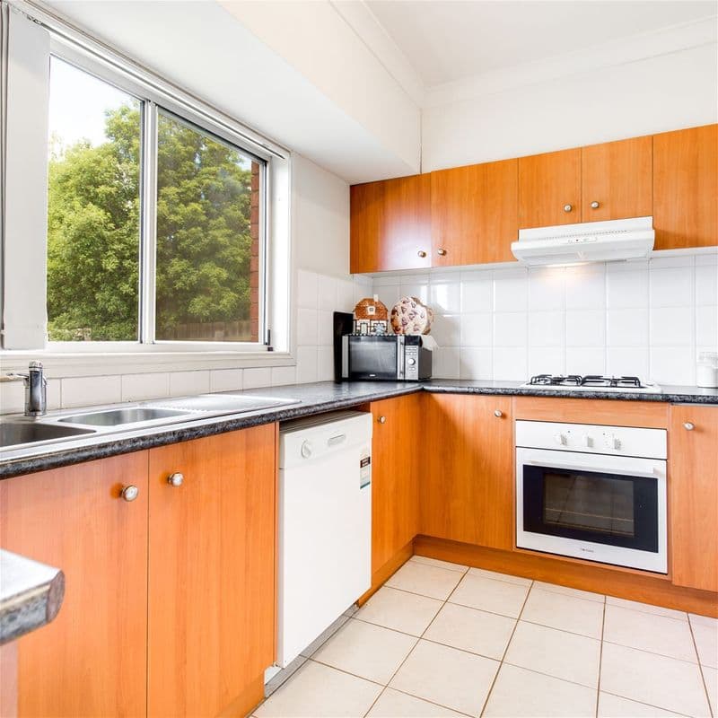 4/35 Edward Street, Bondi Beach, Hoppers Crossing - Thumbnail 2