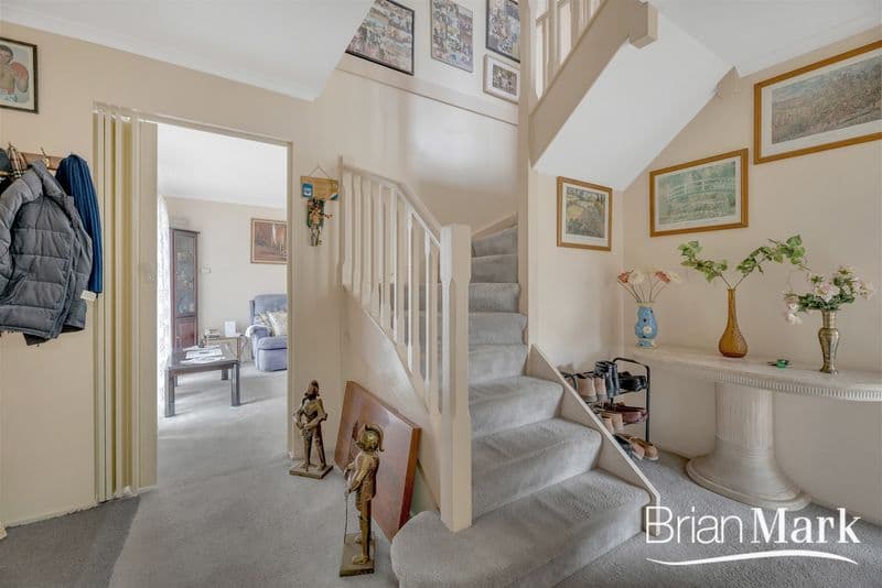 5 Trevally Close, Werribee South - Thumbnail 2