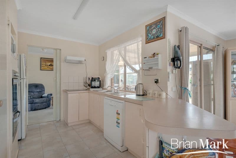5 Trevally Close, Werribee South - Thumbnail 7