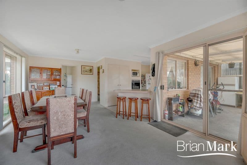 5 Trevally Close, Werribee South - Thumbnail 8