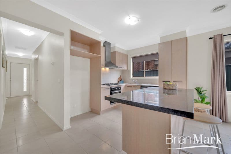 5/15 Wallaroy Road, Woollahra, Tarneit - Thumbnail 3