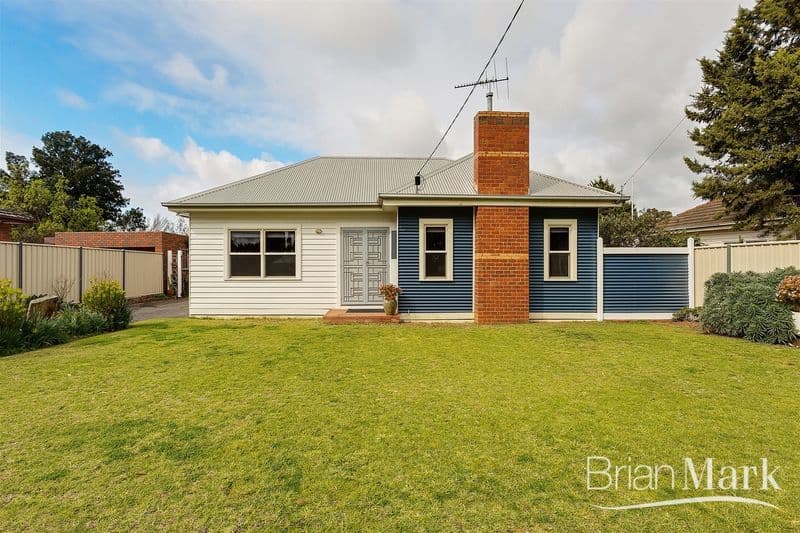 2/17a Ryan Street, Werribee - Image 1