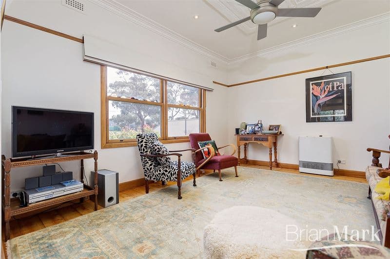 2/17a Ryan Street, Werribee - Thumbnail 3