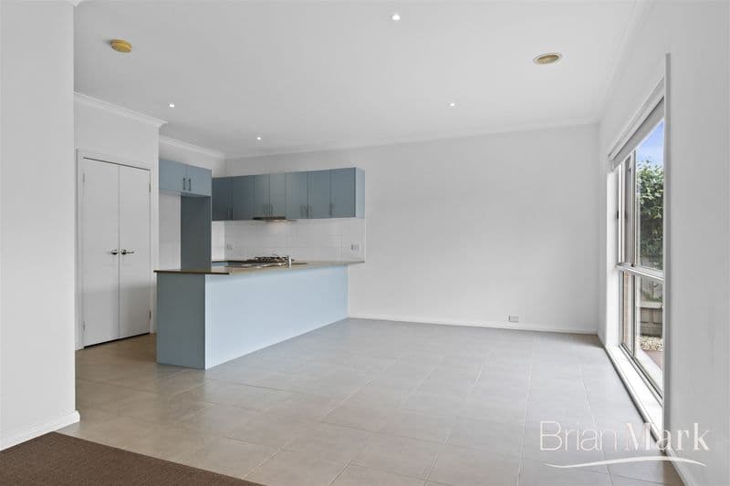 2/8 Orlando Drive, Truganina - Thumbnail 4