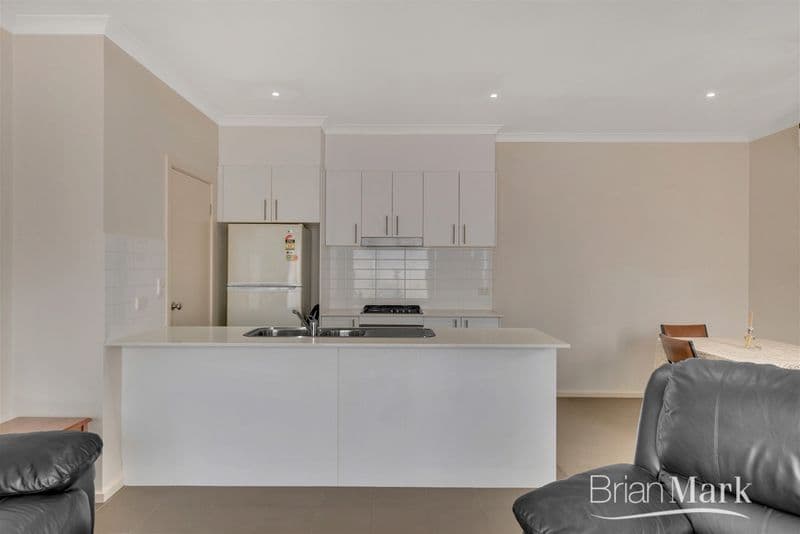 1/3 Trinca Court, Werribee - Thumbnail 5