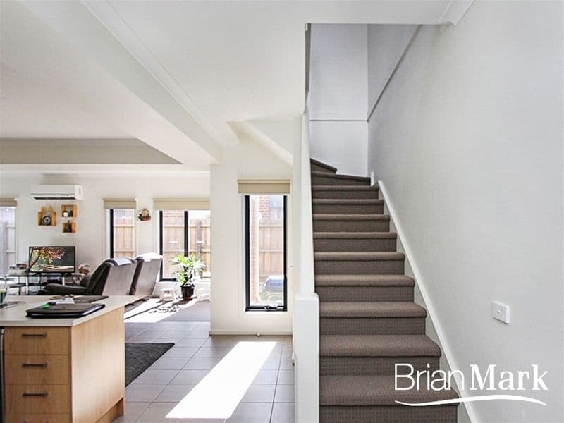 64 Westmeadows Lane, Truganina - Thumbnail 3