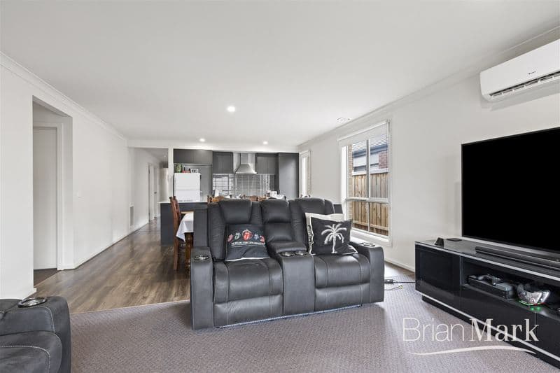6/2-4 Benelong  Crescent, Bellevue Hill, Werribee - Thumbnail 7