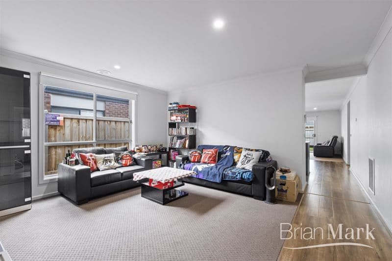 6/2-4 Benelong  Crescent, Bellevue Hill, Werribee - Thumbnail 8