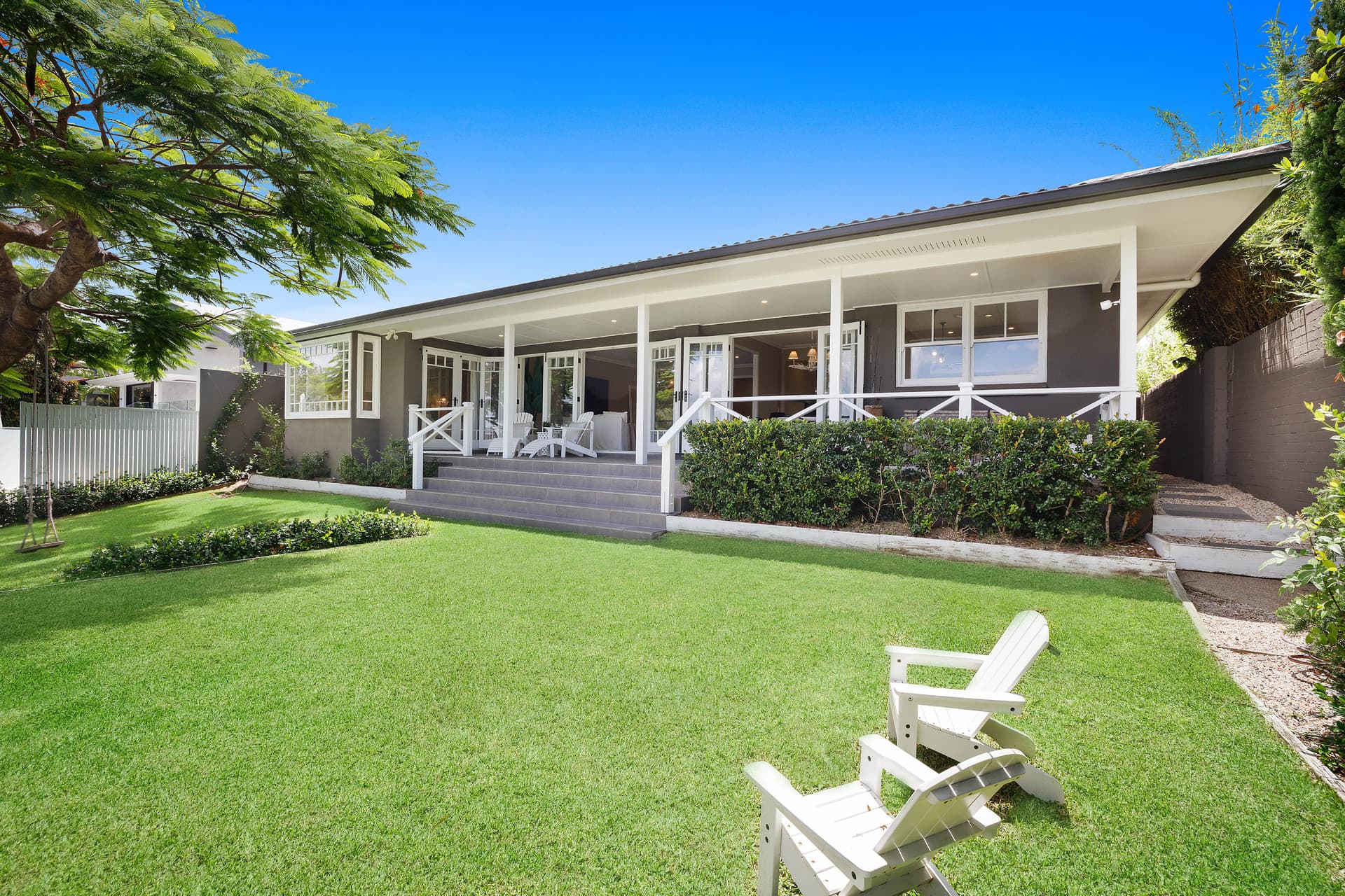 2/14E Dudley Street, Surfers Paradise - Thumbnail 3