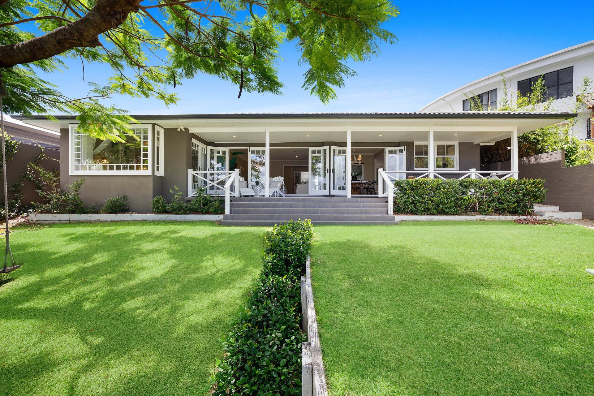 2/14E Dudley Street, Surfers Paradise - Thumbnail 4
