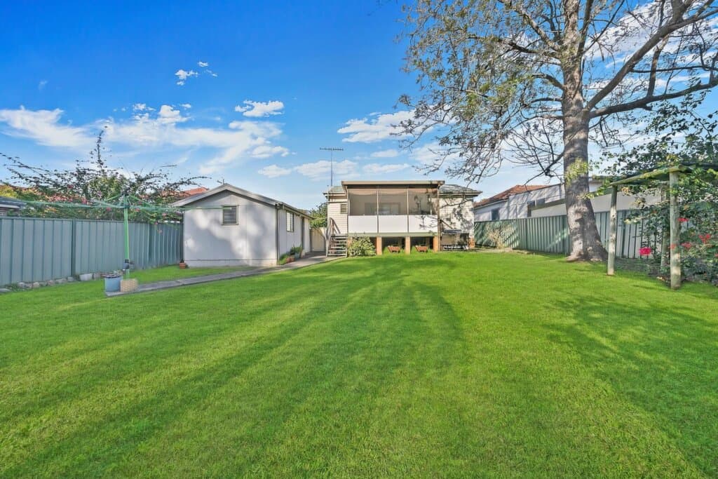 29/35 Alison Road, Surfers Paradise - Thumbnail 3
