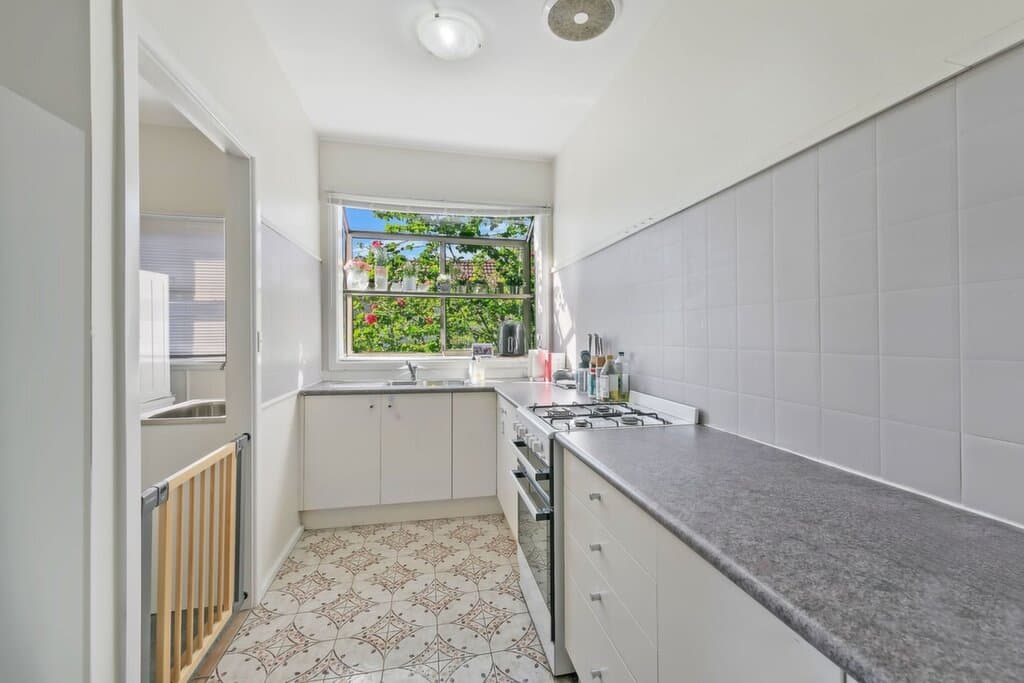 29/35 Alison Road, Surfers Paradise - Thumbnail 5