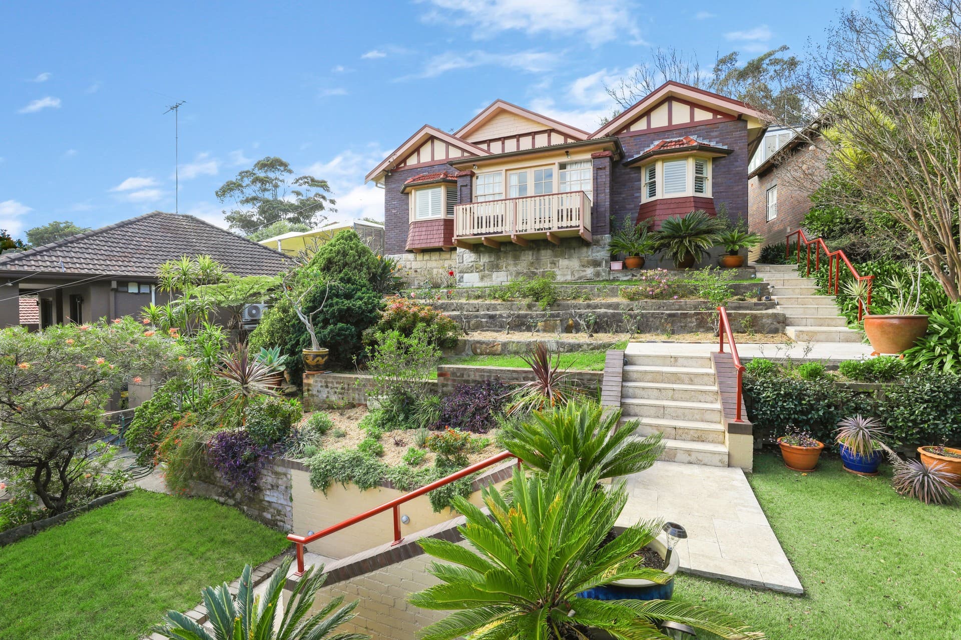 23 Ilkinia Avenue, Broadbeach Waters, QLD, 4218, Broadbeach Waters - Image 1
