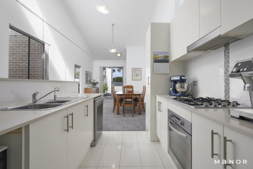 102/150-156 Doncaster  Avenue, Kensington, Helensvale - Thumbnail 5