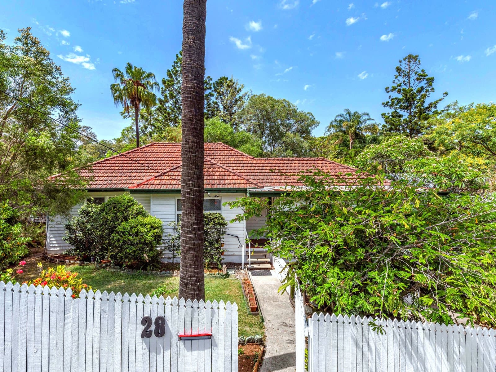 28 Russell Terrace, Indooroopilly - Image 1