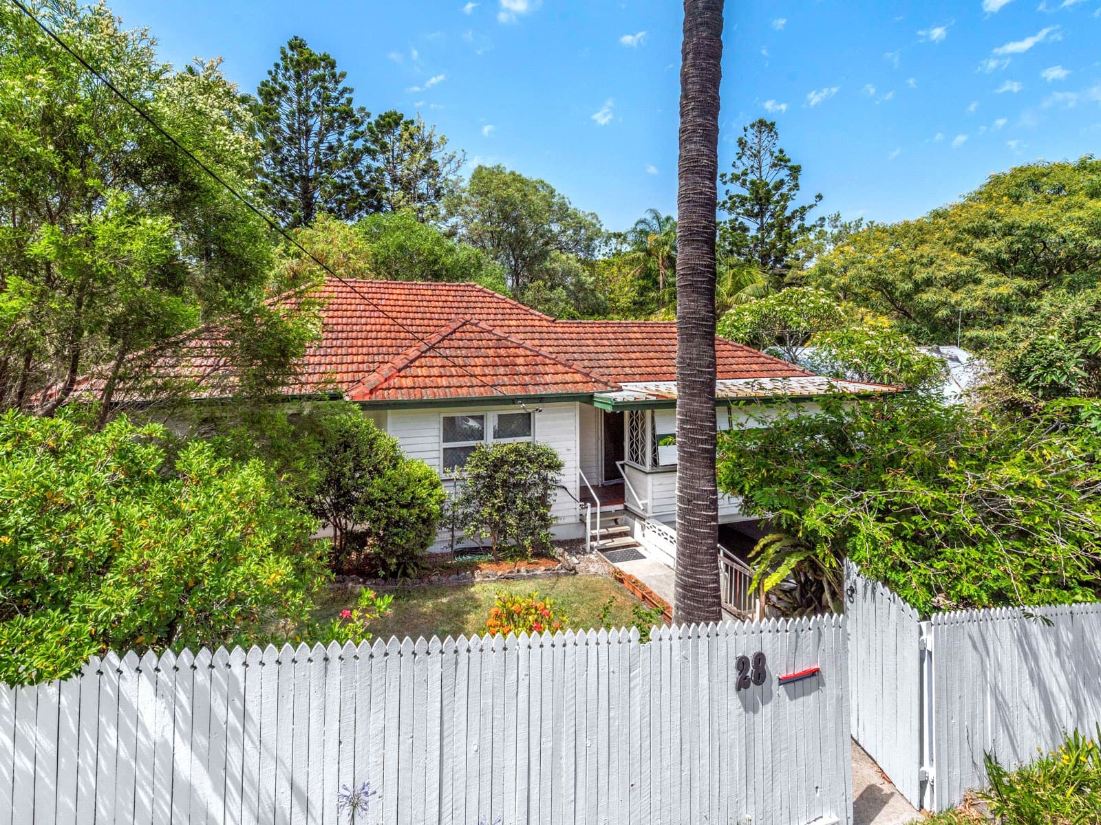 28 Russell Terrace, Indooroopilly - Thumbnail 4
