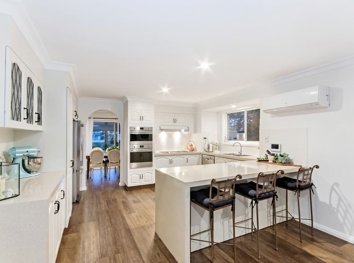12 Darnay Road, Broadbeach Waters, QLD, 4218, Broadbeach Waters - Thumbnail 2