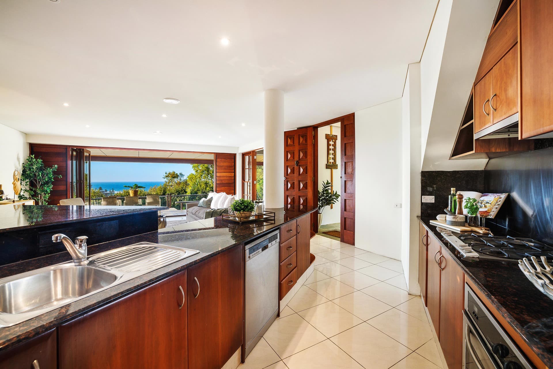 2 Mount Street, Burleigh Heads, QLD, 4220, Burleigh Heads - Thumbnail 8