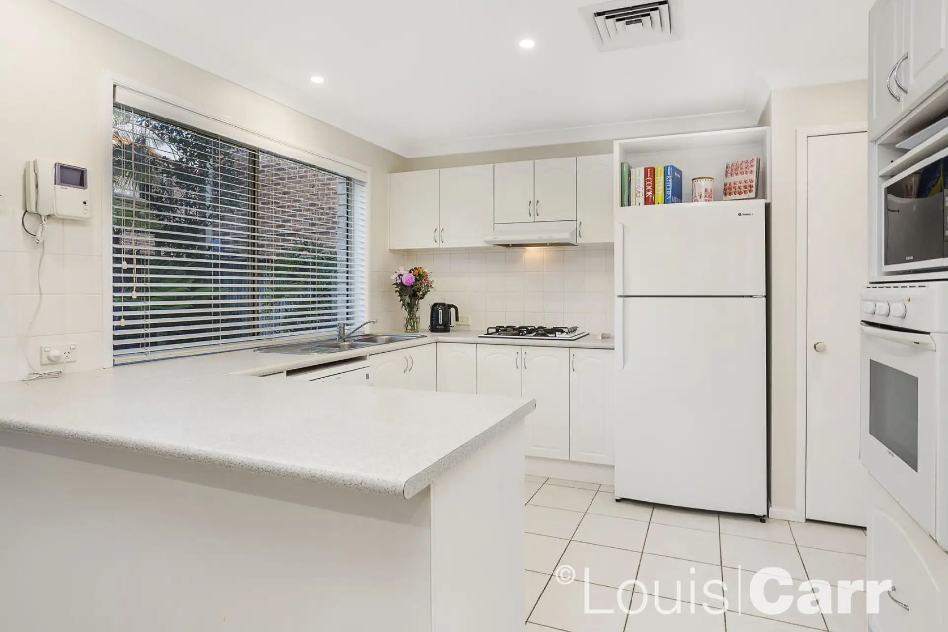 10/7-13 Denham Street, Bondi, Cobram - Thumbnail 3