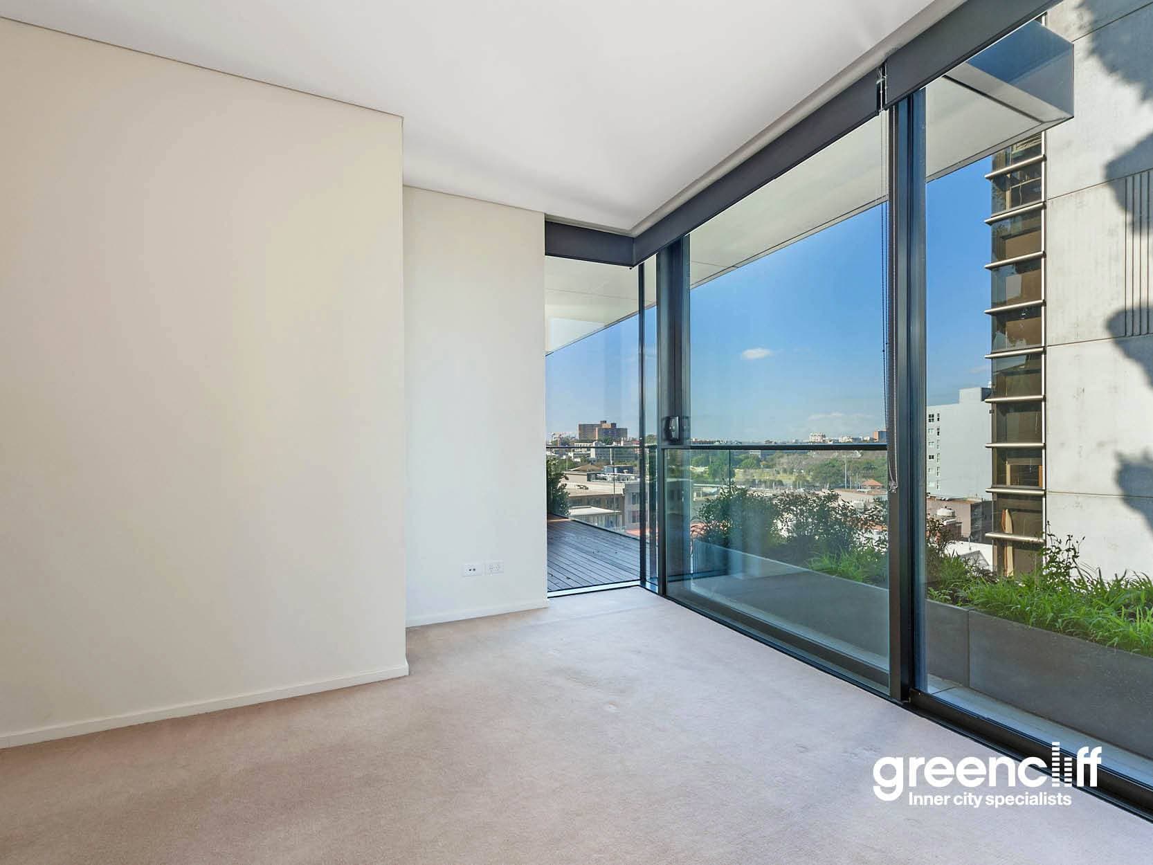 1/8 Cliffbrook  Parade, Clovelly, Chippendale - Thumbnail 2