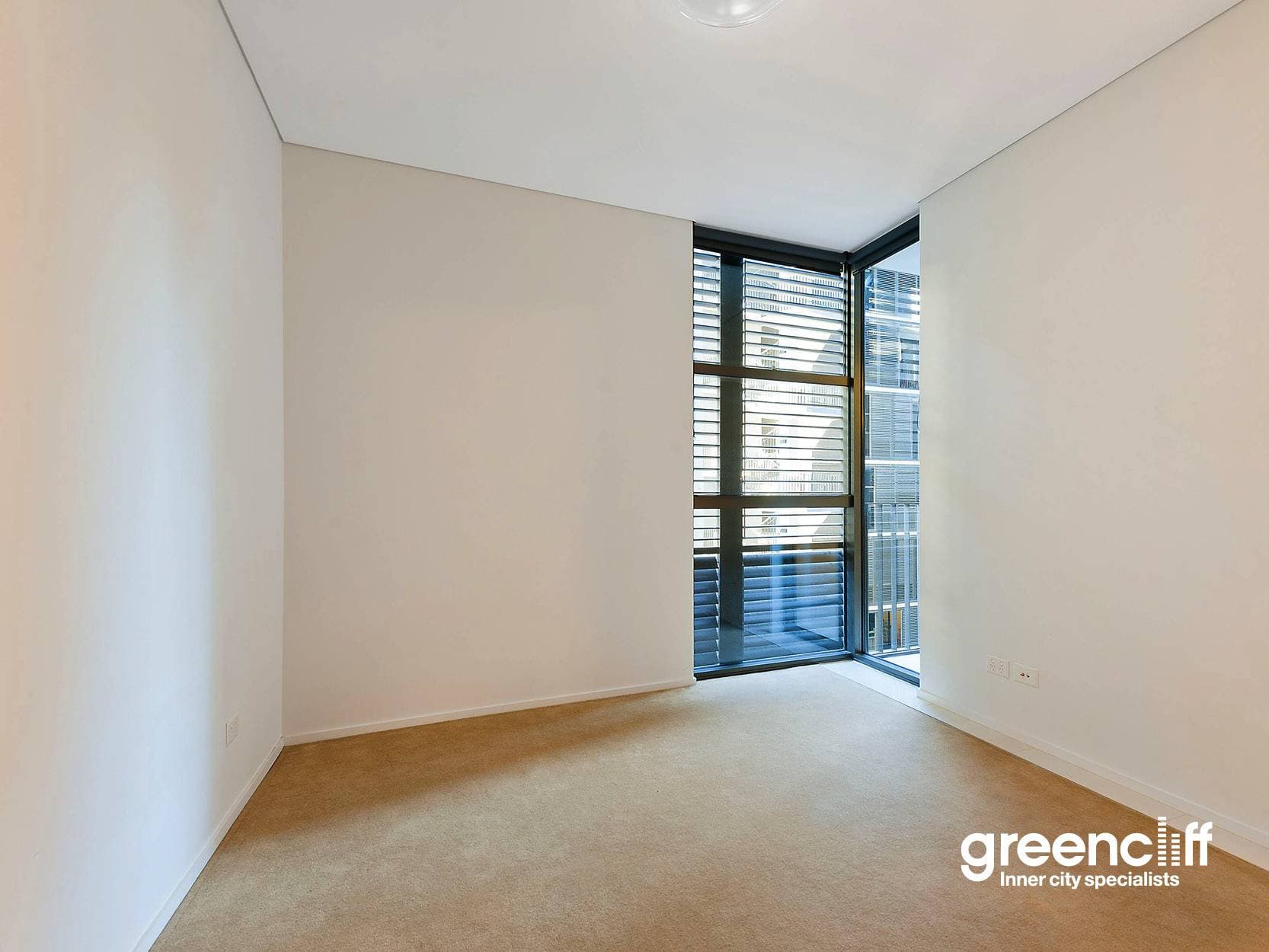 412, 8 Park Lane, Chippendale - Thumbnail 2