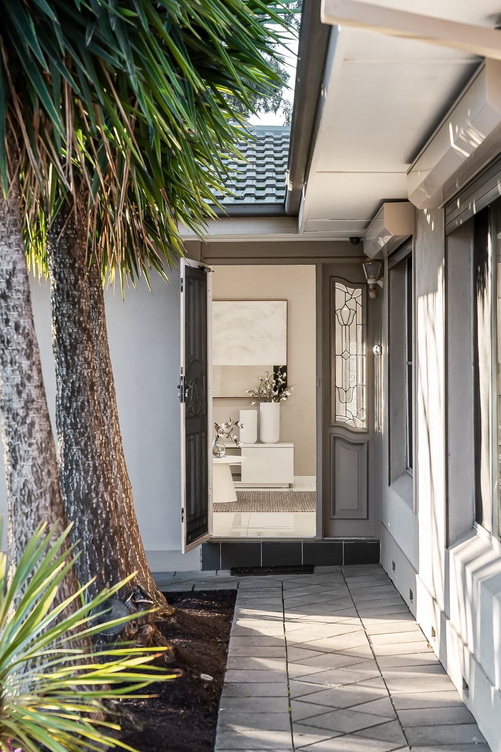 33 Valley Road, Highbury - Thumbnail 3