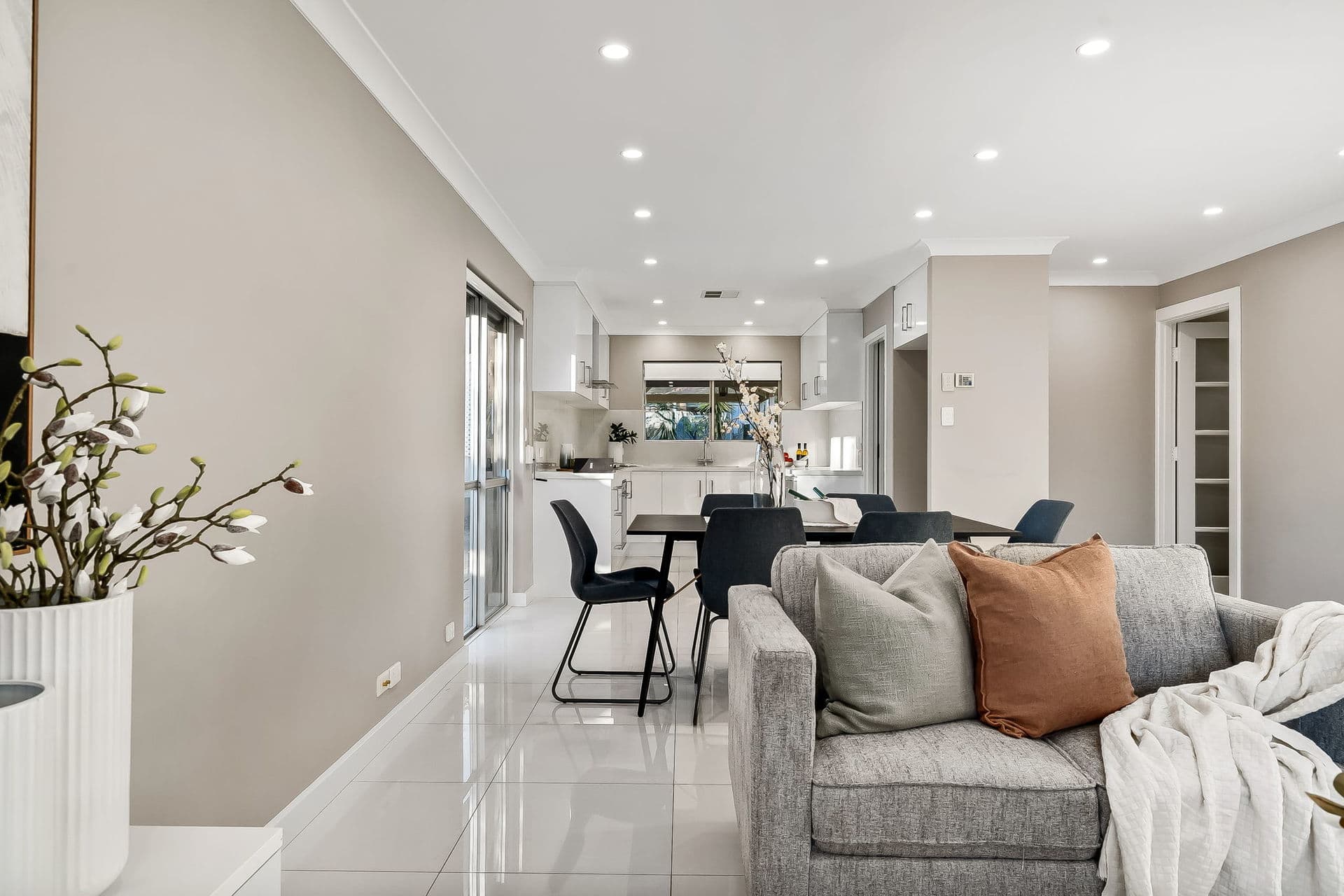 33 Valley Road, Highbury - Thumbnail 6