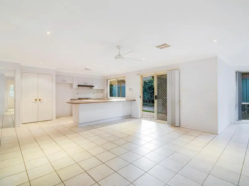 15 Pinehurst Avenue Rouse Hill, Rouse Hill - Thumbnail 3