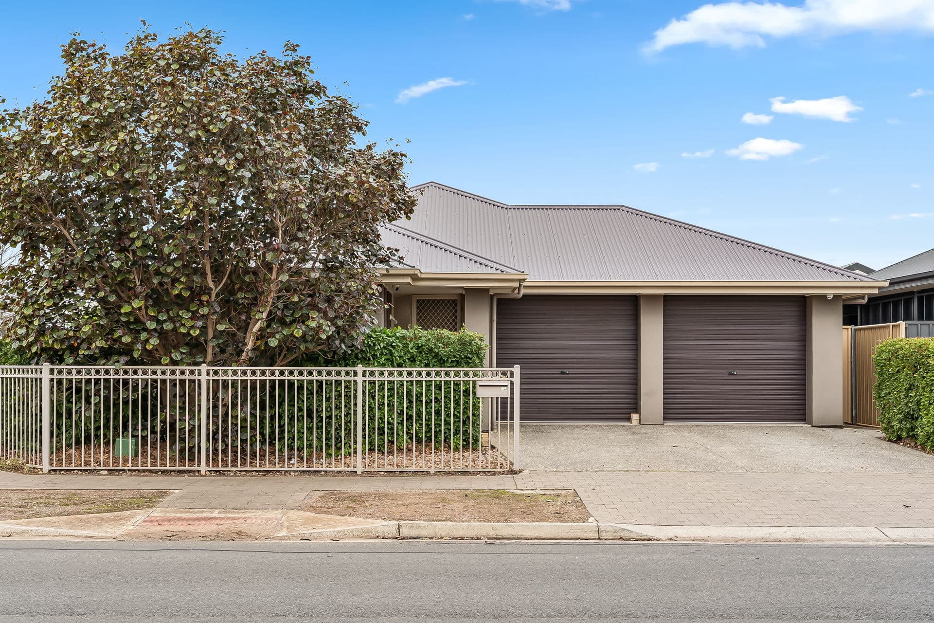 13 Admiral Parade, Munno Para - Image 1