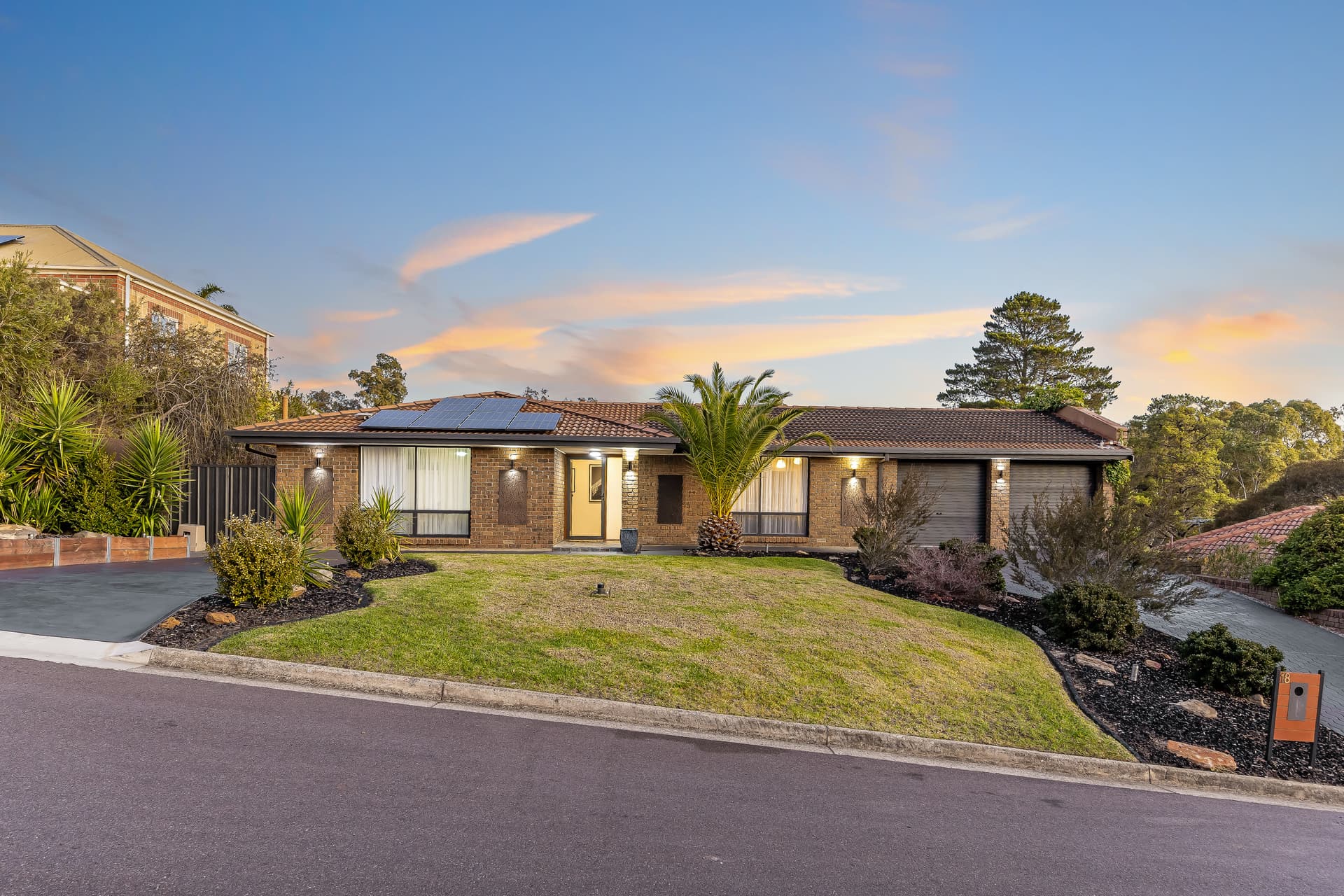 18 Grevillea Road, Aberfoyle Park - Thumbnail 2