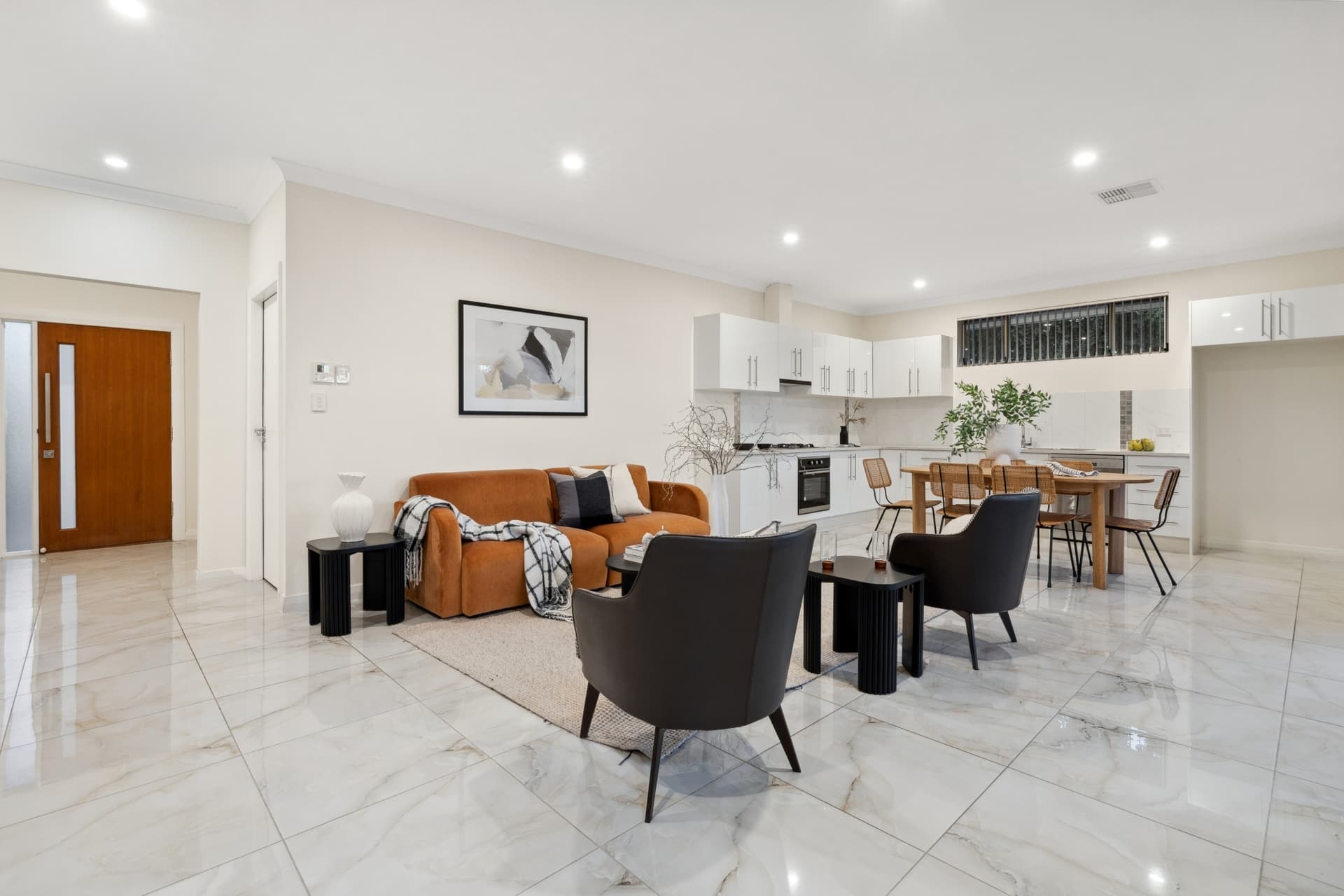 28A Benny Crescent, South Brighton - Thumbnail 2