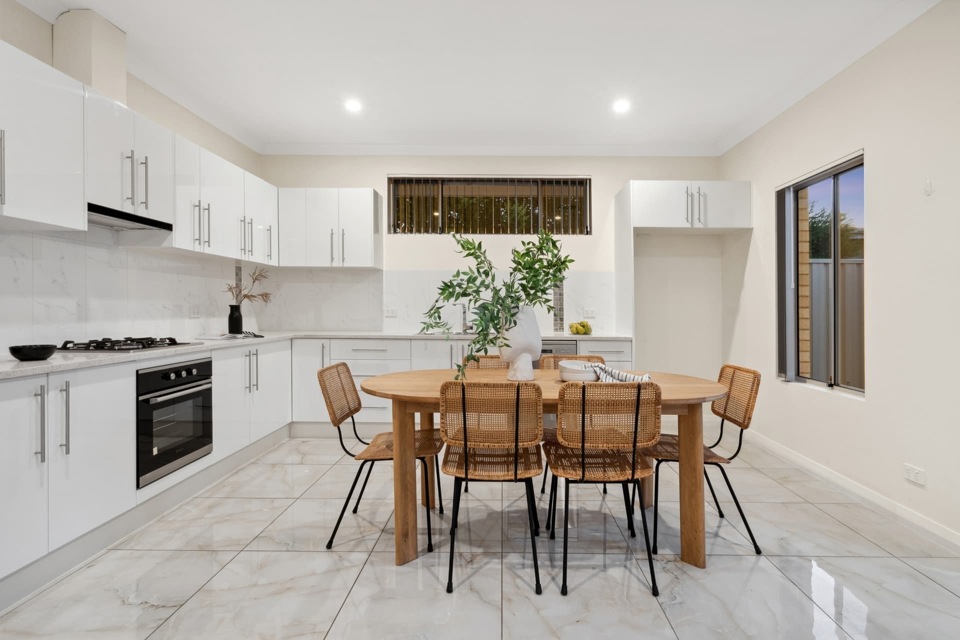 28A Benny Crescent, South Brighton - Thumbnail 6