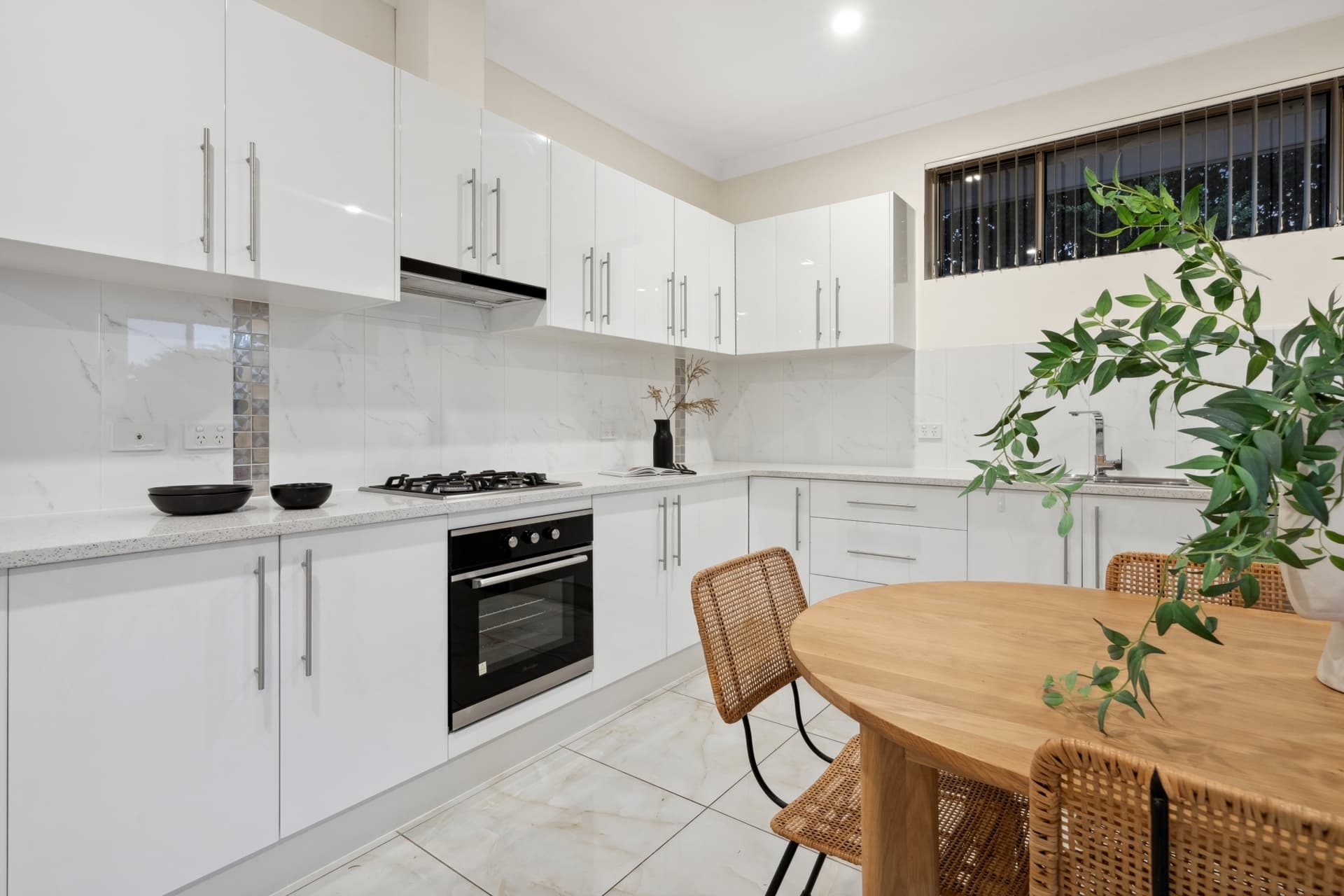28A Benny Crescent, South Brighton - Thumbnail 8
