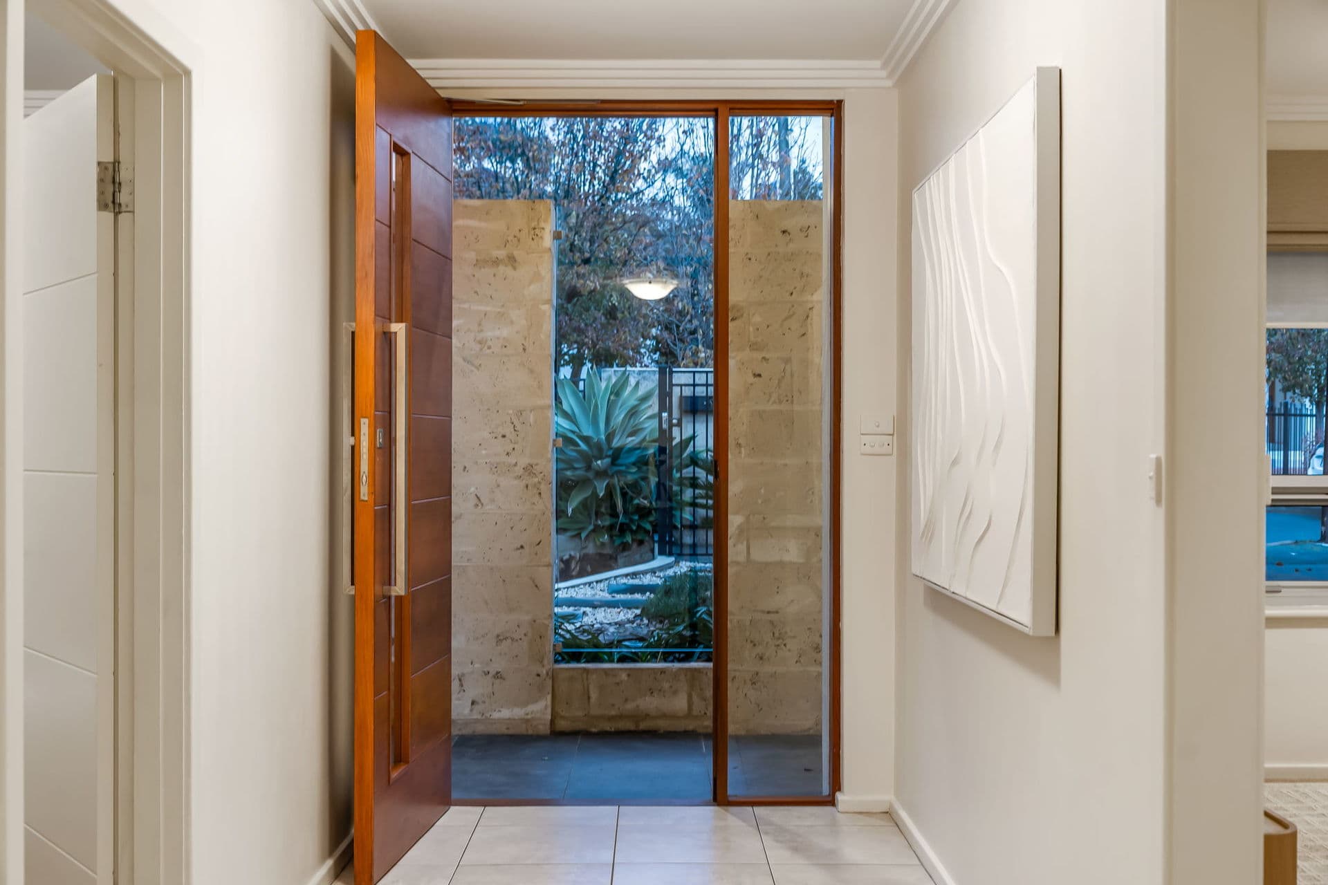 1 Clearview Street, Beaumont - Thumbnail 3