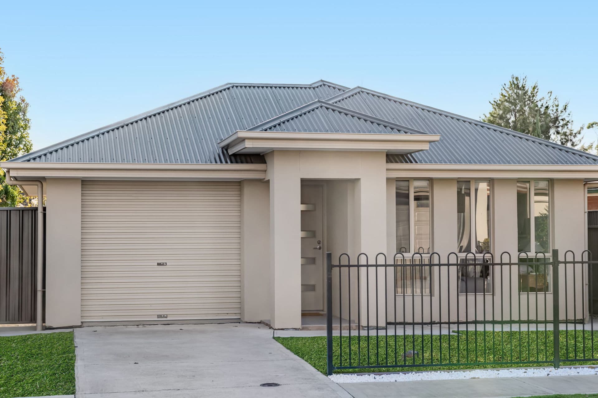 2 Birch Street, Findon - Image 1