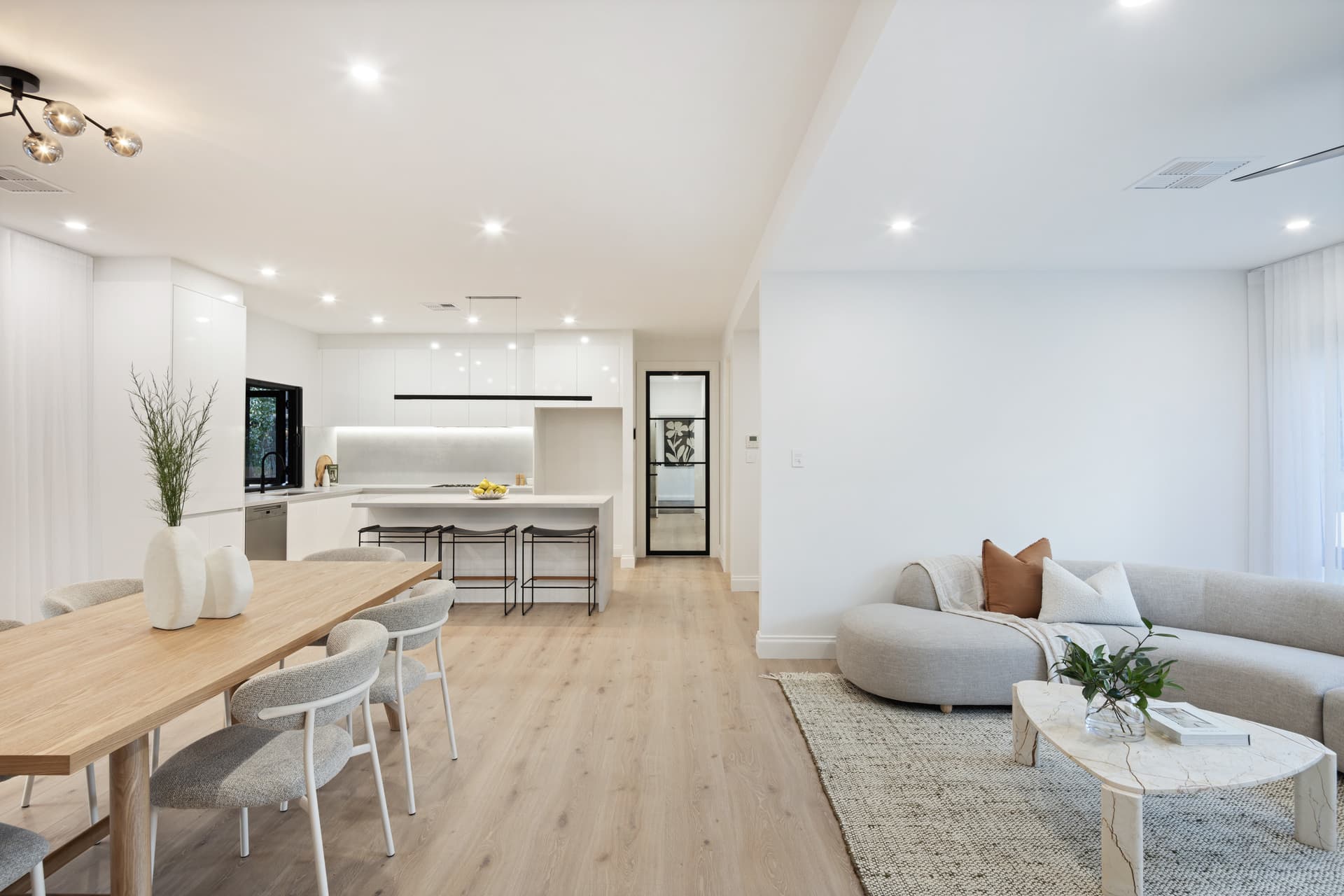 5 Warburton Court, Beaumont - Thumbnail 5