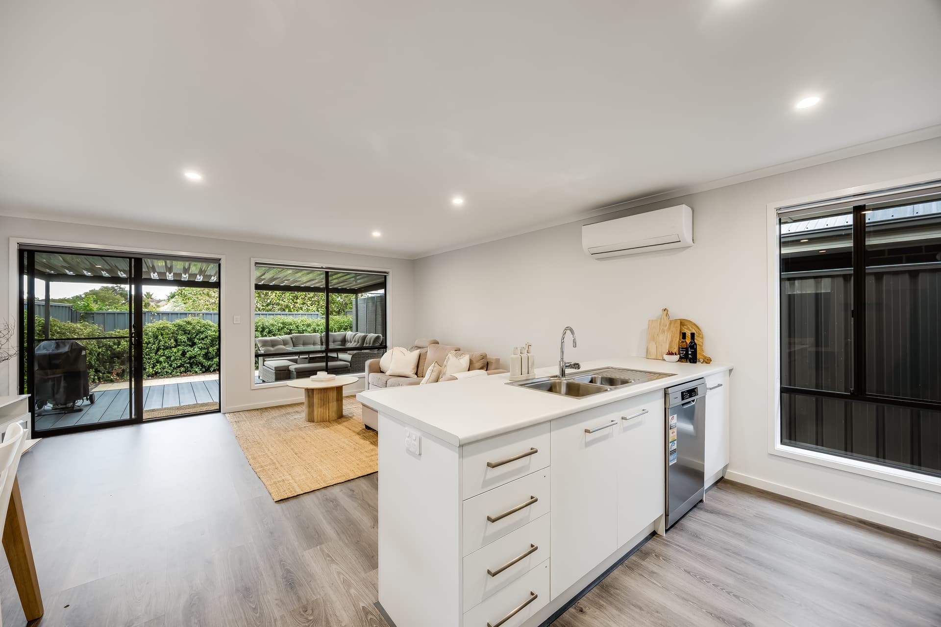 53 Trowbridge Avenue, Mitchell Park - Thumbnail 7