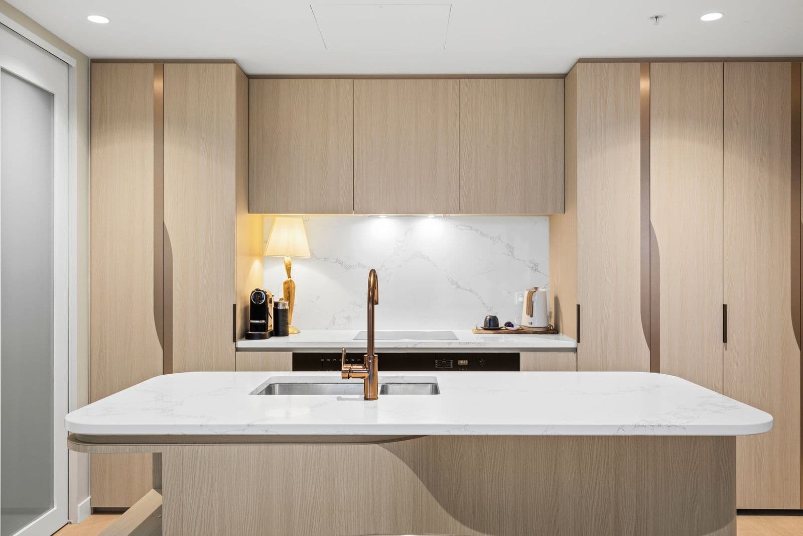 1309/63 La Trobe Street, Melbourne - Thumbnail 2