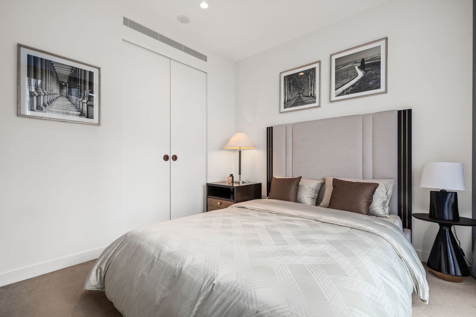 1309/63 La Trobe Street, Melbourne - Thumbnail 8