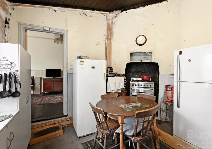 25 Dalmeny  Avenue, Rosebery, Rosebery - Thumbnail 6