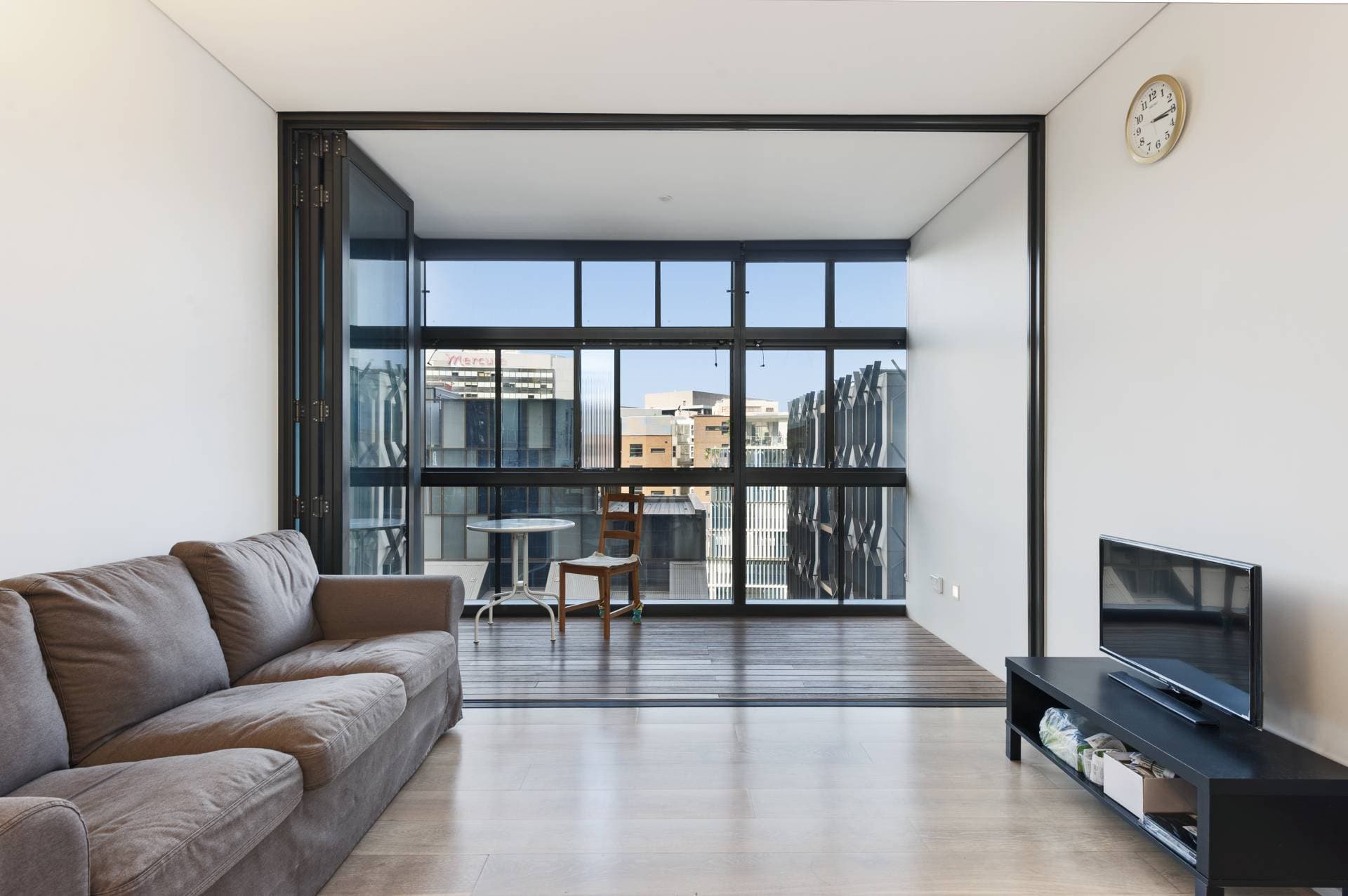704, 8 Park Lane, Chippendale - Thumbnail 2