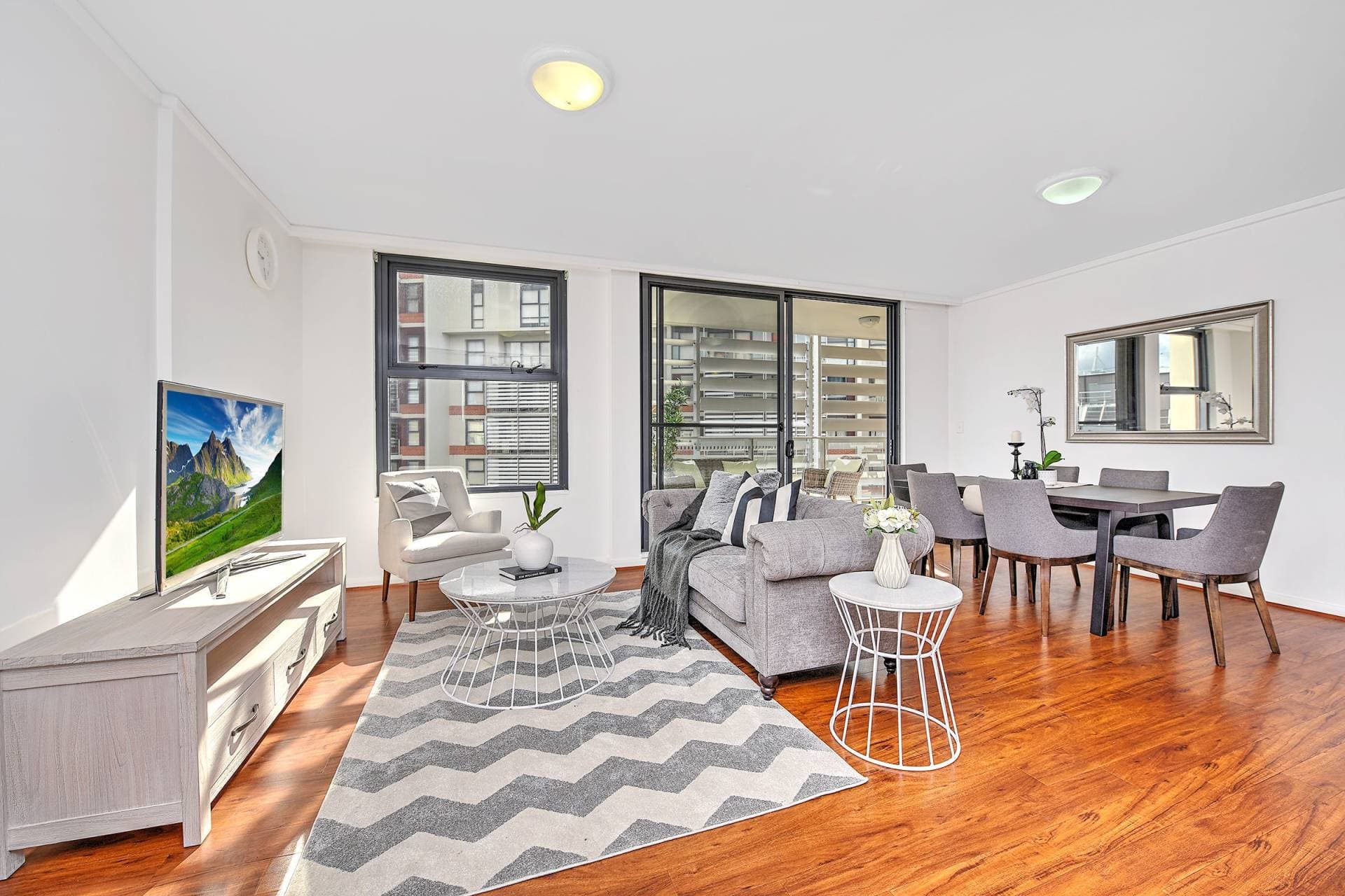 710, 70 Mountain St, Ultimo - Image 1