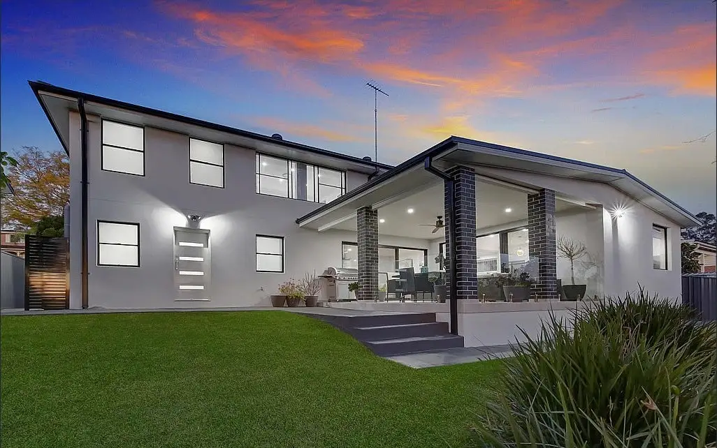 92 Ridgecrop Drive Castle Hill, Castle Hill - Thumbnail 2